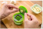 Multifunction Plastic Garlic Press Presser Crusher Slicer Grater Dicing Slicing and Storage Kitchen Vegetable Tool